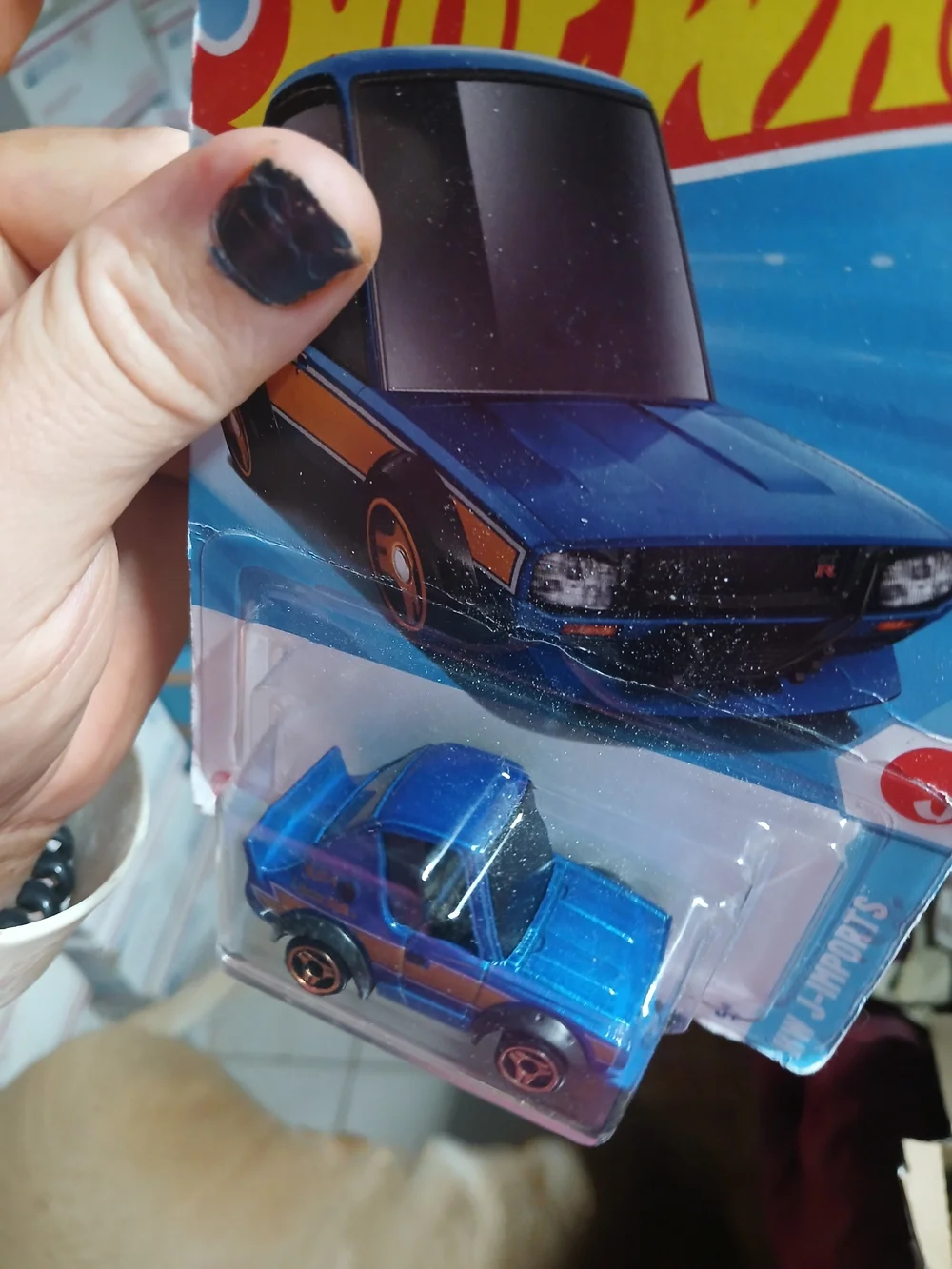 Hot Wheels Liberty Walk Nissan Skyline 2000GT-R Toy Car - Blue with Gold Stripe